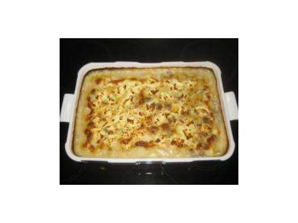 Variation von Kartoffel-Hackauflauf mit Feta