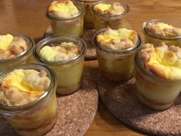 Streusel-Quark-Kuchen/Dessert im Glas