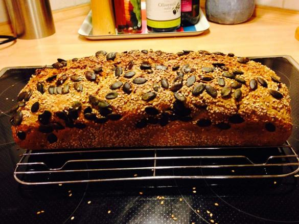 Vollkornbrot mit Sauerteig