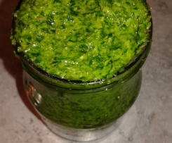 Bärlauch-Pesto mit Walnüssen