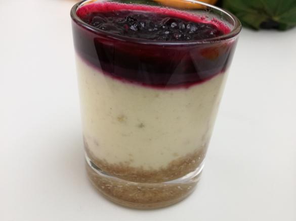 Käsekuchen mit Früchtetopping ein Traum von Nachtisch