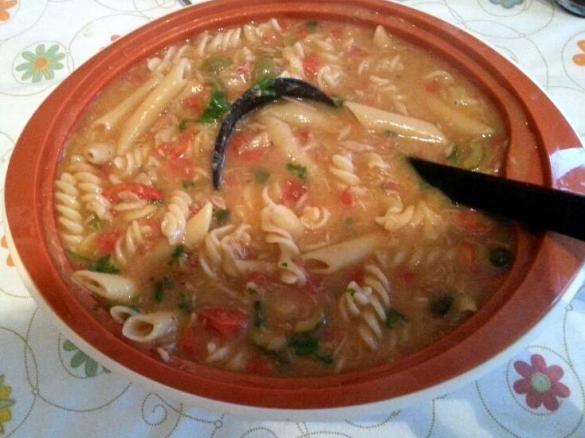 Feurige Tunfischnudeln für zwei (oder 3)