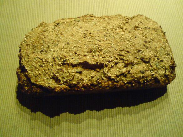 Dinkelvollkornbrot mit Körnern, schnell & einfach