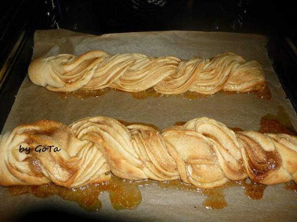 Schwedischer Hefezopf