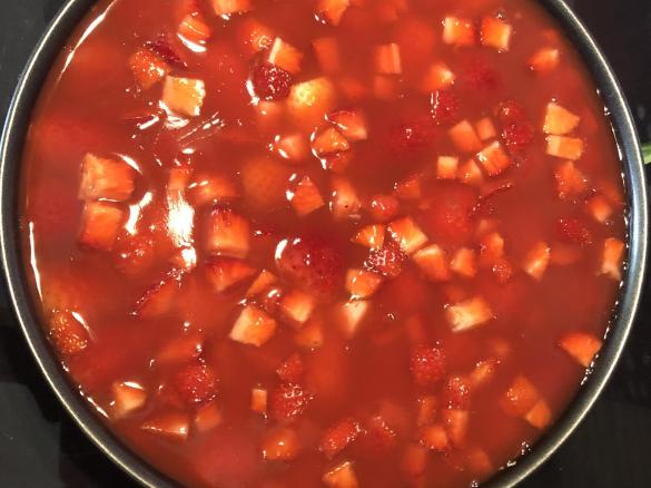 Erdbeerkuchen mit Vanille-Creme
