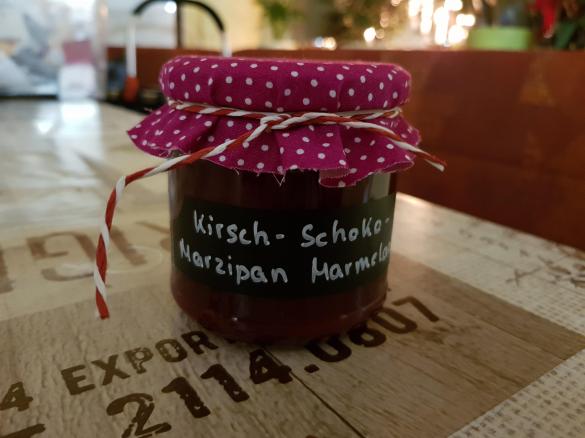 Kirsch - Schoko - Marzipan - Marmelade