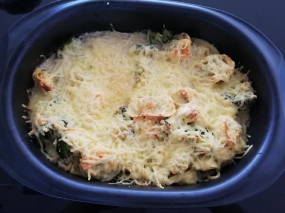 Variation Brokkoli Tortellini Auflauf
