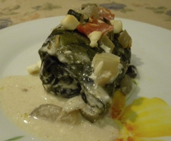 Mangoldröllchen gefüllt mit Schafskäse und Tomaten 