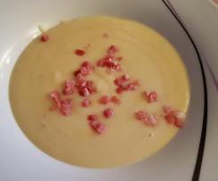 Apfel-Sellerie-Kartoffelcremesuppe