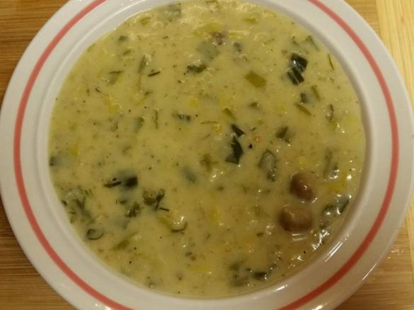 Käse-Lauch-Suppe mit Champignons und Grünkern