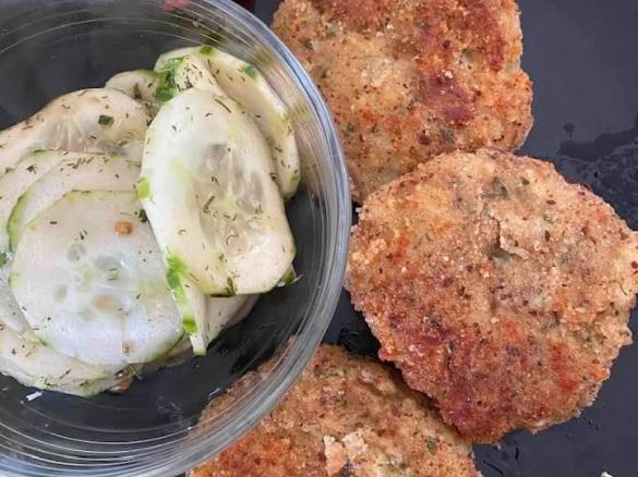 Gebratene Käseknödel