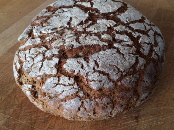Roggenvollkornbrot mit Sonnenblumenkernen