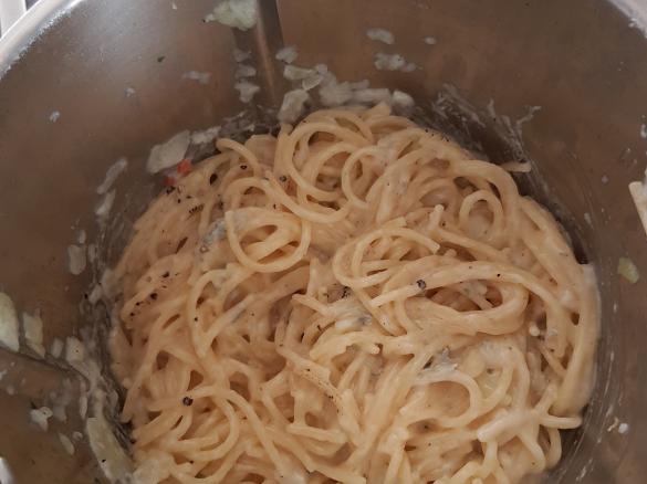 Gorgonzola-Sahne-Nudeln