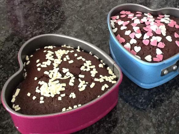 Saftiger Schokoladenkuchen (Gugelhupf)