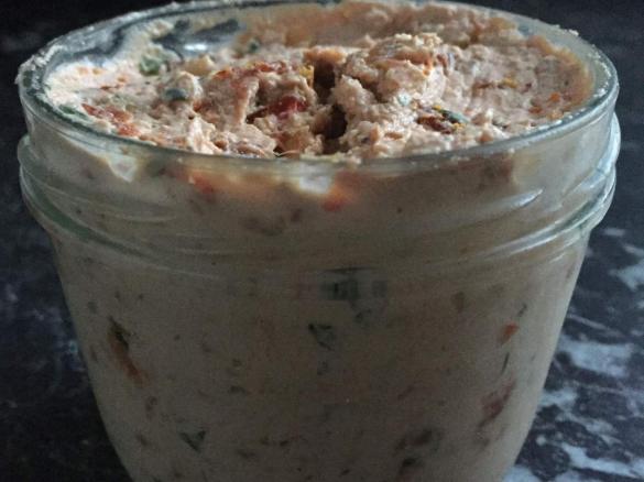 Tomaten-Basilikum-Frischkäse