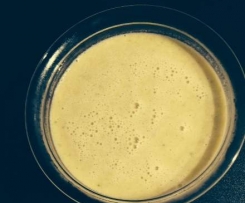 Variation von Rosenkohl-Buttermilch Süppchen