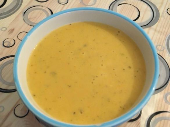 Zucchini-Kartoffeln Suppe