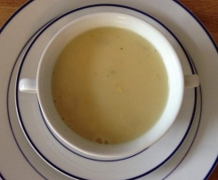 Spargelsuppe (Spargelcremesuppe) aus Spargelsud schnell und lecker