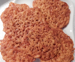 Knusprige Parmesan Chips low carb