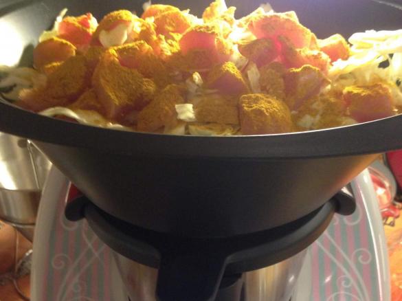 Spitzkohl-Hähnchen-Curry (Schlankr)