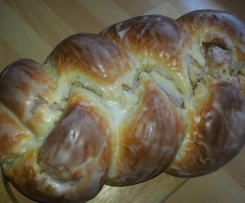 Hefezopf mit Nussfüllung nach Oma Anna