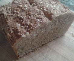 Gesund & lecker Dinkel/Roggen-Brot mit Joghurt