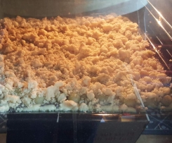 Mohn-Stachelbeer-Blechkuchen