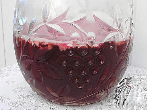 Rosenbowle -Rosenblütensirup + Rosenwasser-