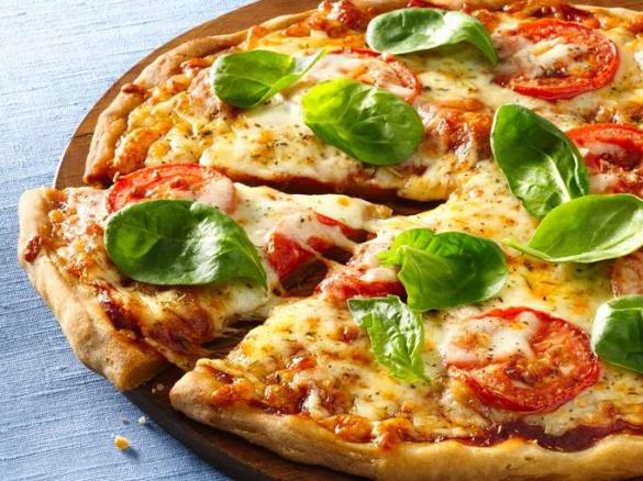 Pizza Mozzarella Tomate