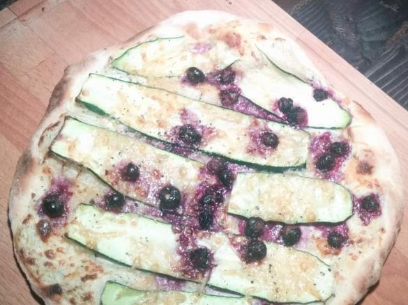 Sommerlicher Flammkuchen (vegan / vegetarisch)