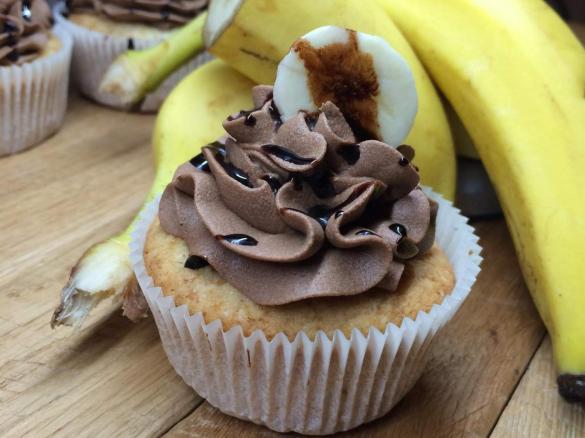 Banana-Split Cupcakes