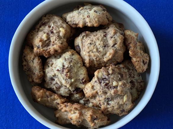 Cookies mit Cranberries, Schokolade und Cashewkernen