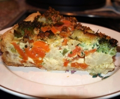 Herzhafte Brokkoli-Möhren-Torte