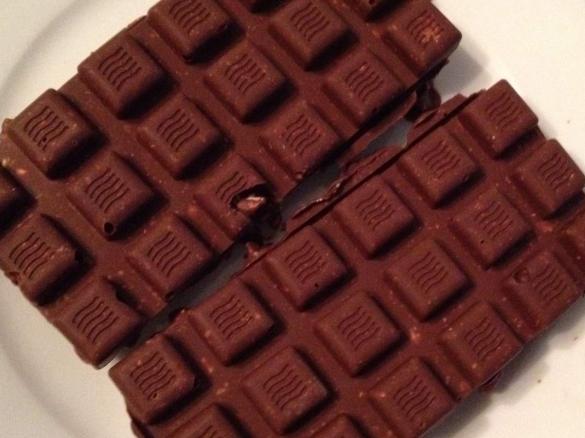 Puffreisschokolade mit Mandeln - Finessen 6/2013