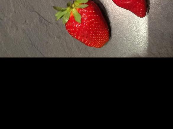  Erdbeermarmelade mit Holunderblütensirup