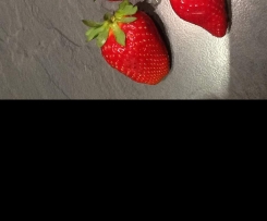  Erdbeermarmelade mit Holunderblütensirup