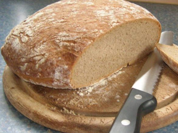 Einfaches Bauernbrot