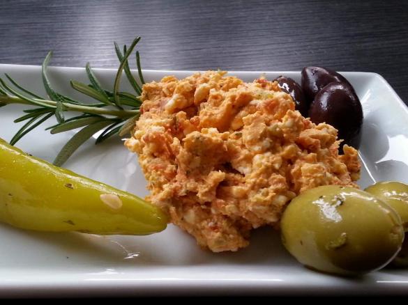 Tomaten Oliven Feta Creme