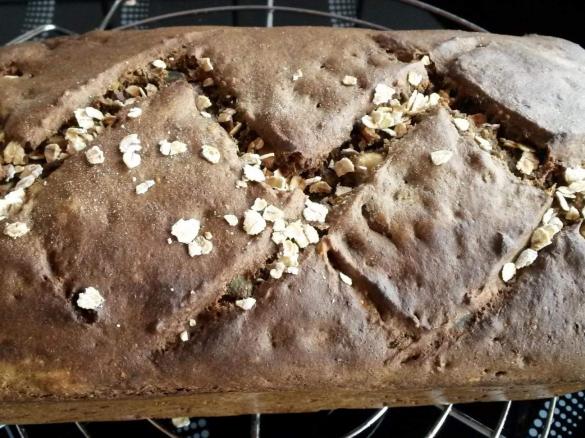 Müslibrot vegan, glutenfrei, eifrei, milchfrei, hefefrei 