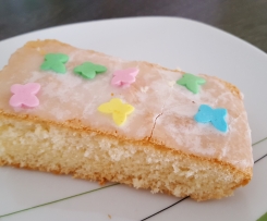 Zitronen-Sprudelkuchen