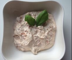 Dip mit getrockneten Tomaten und Quark