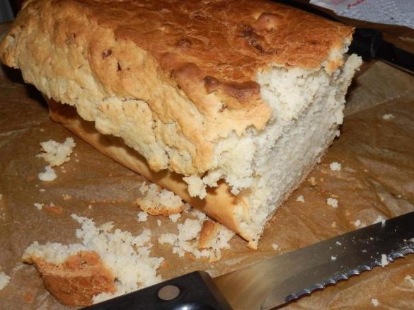 Weizenbrot mit Kräuterkäse