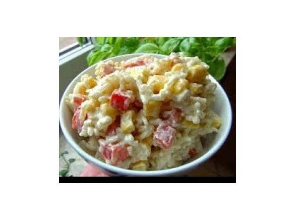 Curry-Reissalat mit Mais und Paprika