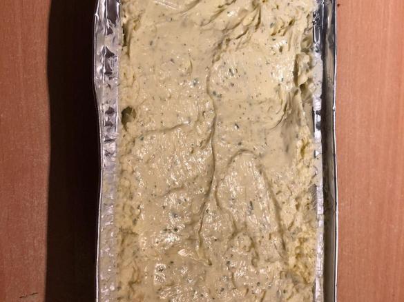 Knoblauch-Kräuterbutter