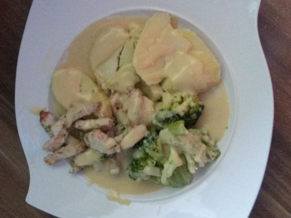 Hähnchenstreifen mit Senfsauce