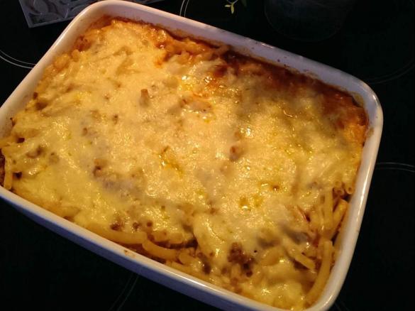 Bolognese Nudelauflauf