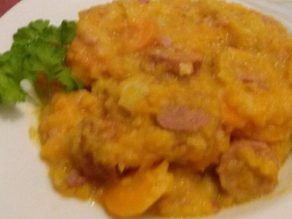 Möhrengemüse /-untereinander mit Speck & Mettenden