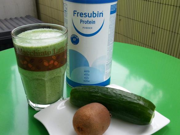Gurken-Kiwi-Spinat-Smoothie