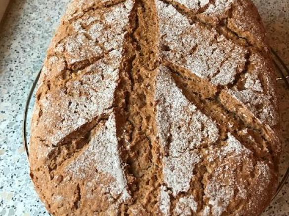 Dunkles Sauerteigbrot