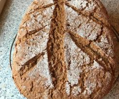 Dunkles Sauerteigbrot